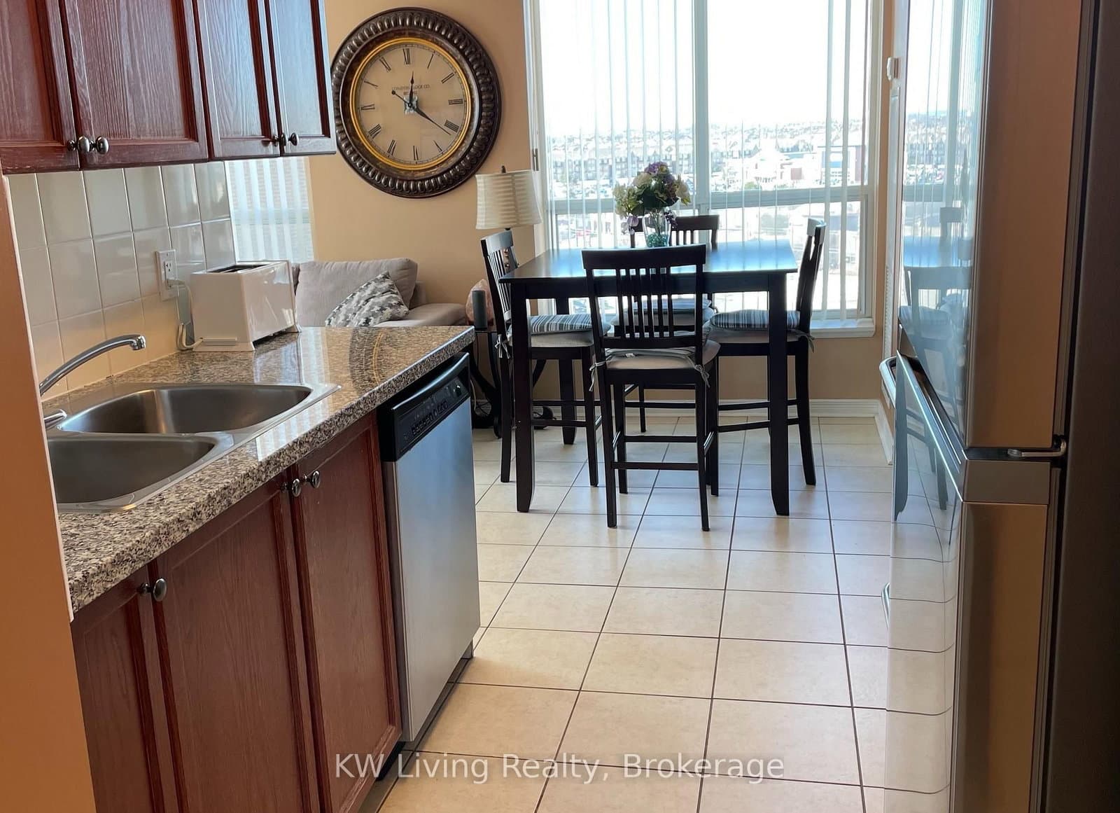4889 Kimbermount Avenue, Unit 908 Room2 thumbnail 9