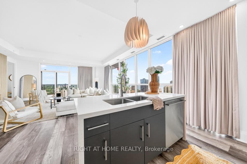 2007 James Street, Unit 2002 thumbnail 24