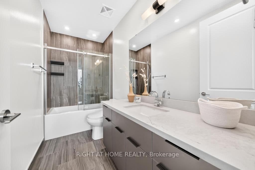 2007 James Street, Unit 2002 thumbnail 29