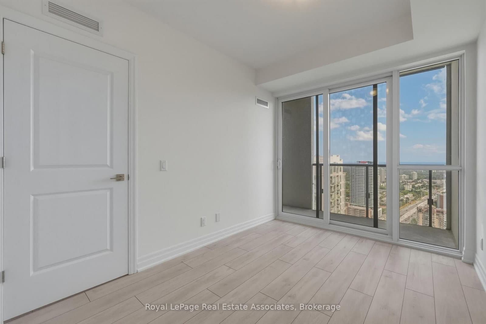 30 Elm Drive W, Unit 3306 thumbnail 15