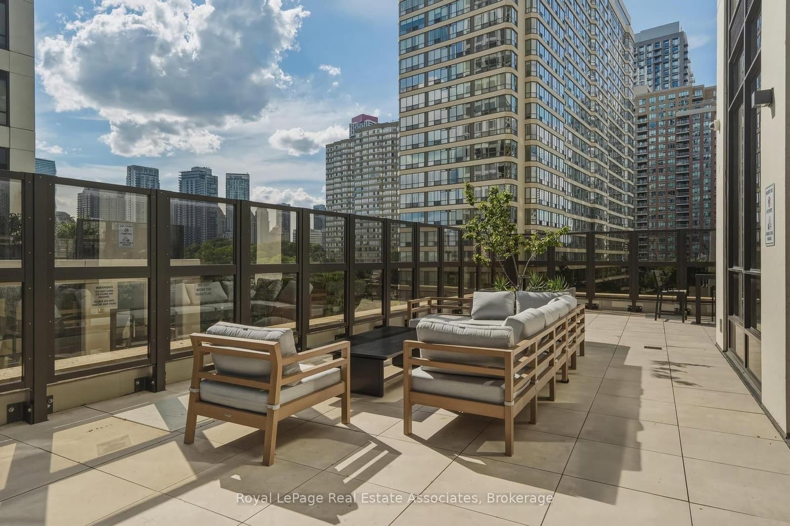 30 Elm Drive W, Unit 3306 thumbnail 37