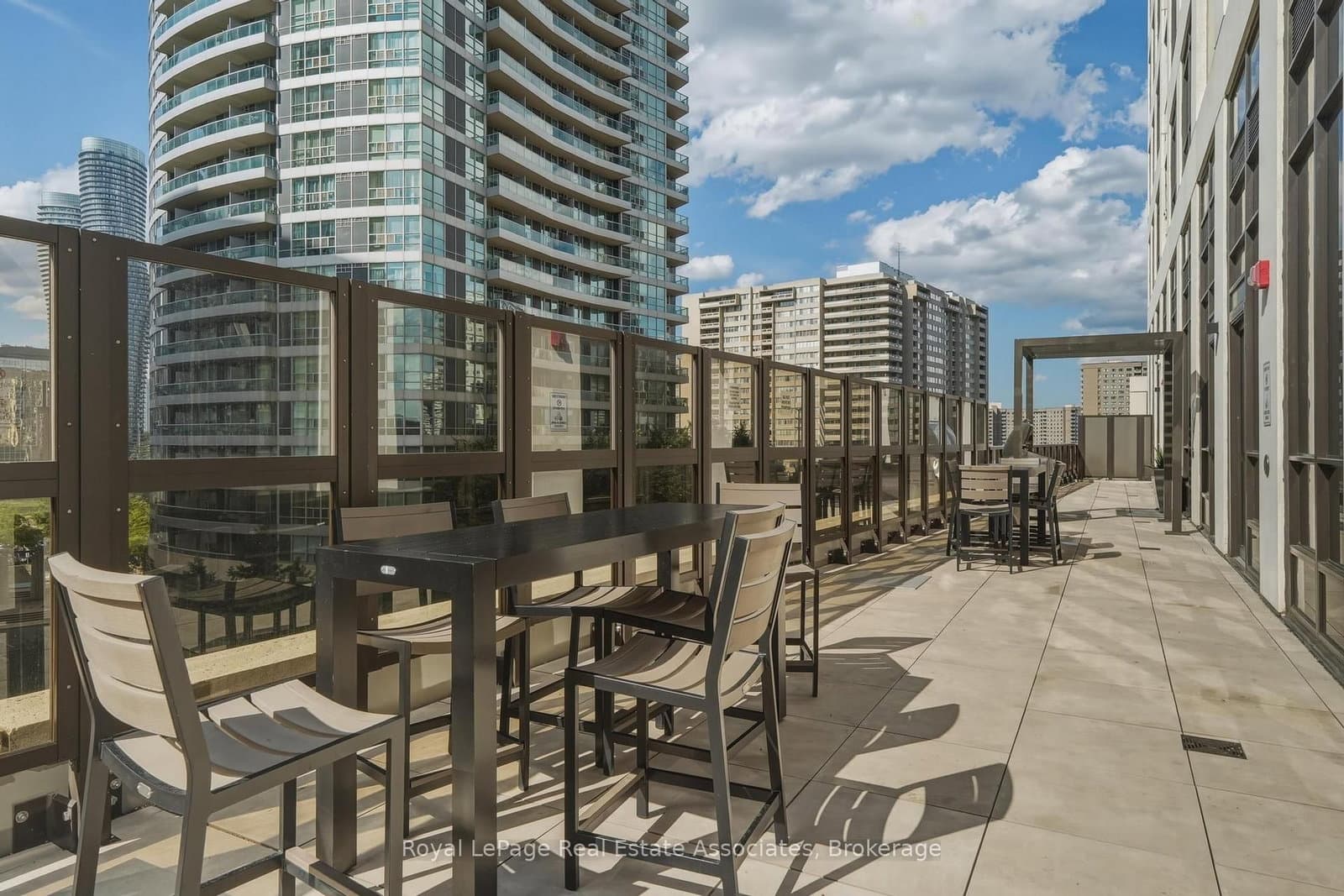 30 Elm Drive W, Unit 3306 thumbnail 38
