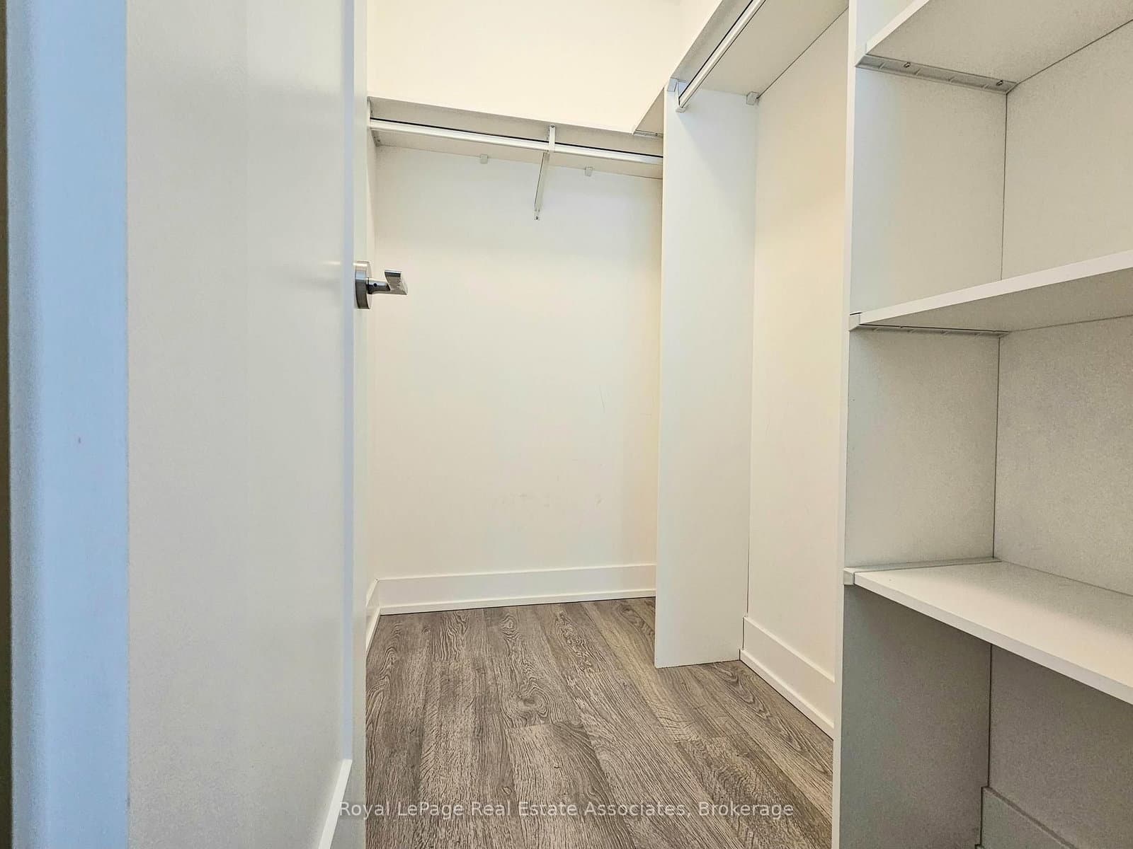 9 Mabelle Avenue, Unit 3019 thumbnail 5