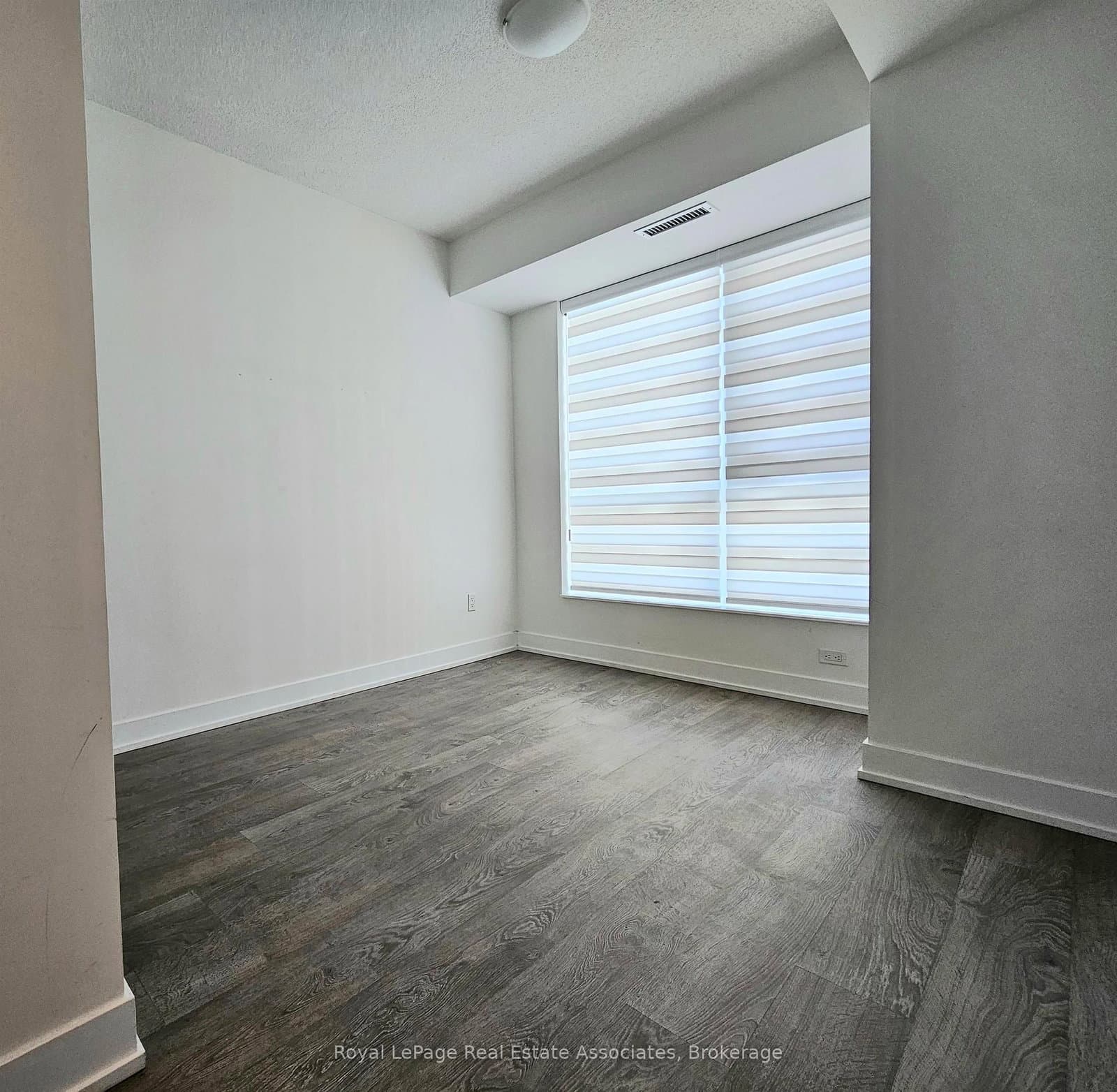 9 Mabelle Avenue, Unit 3019 thumbnail 7