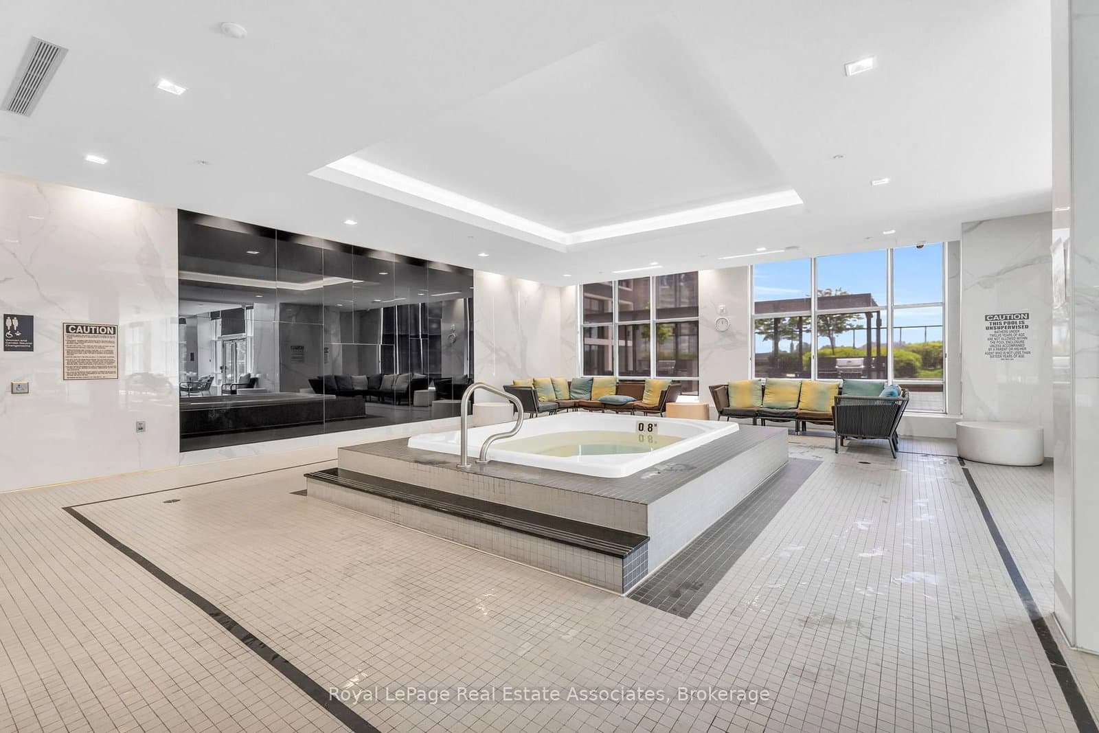 7 Mabelle Avenue, Unit 603 thumbnail 12