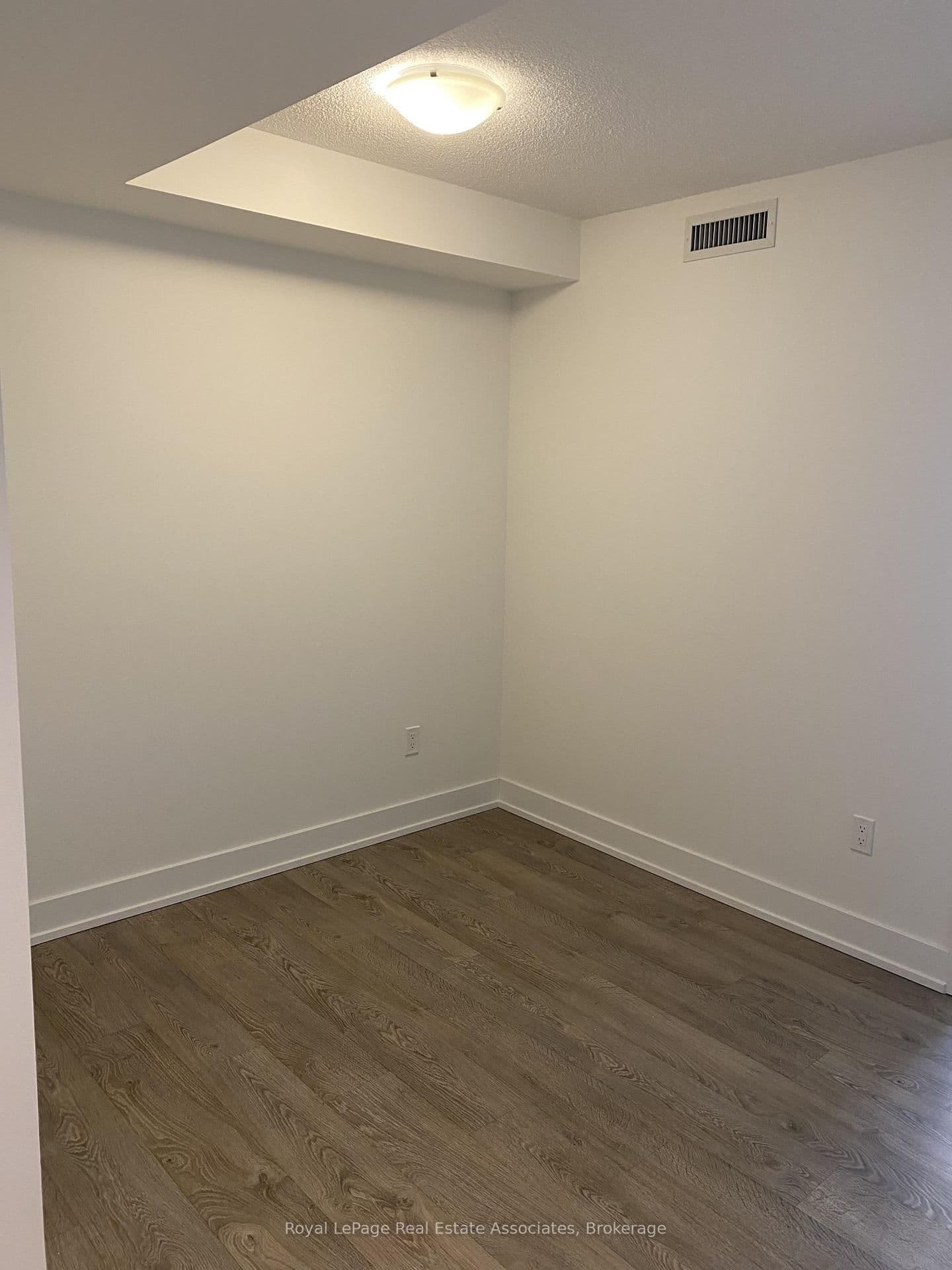 7 Mabelle Avenue, Unit 603 thumbnail 7