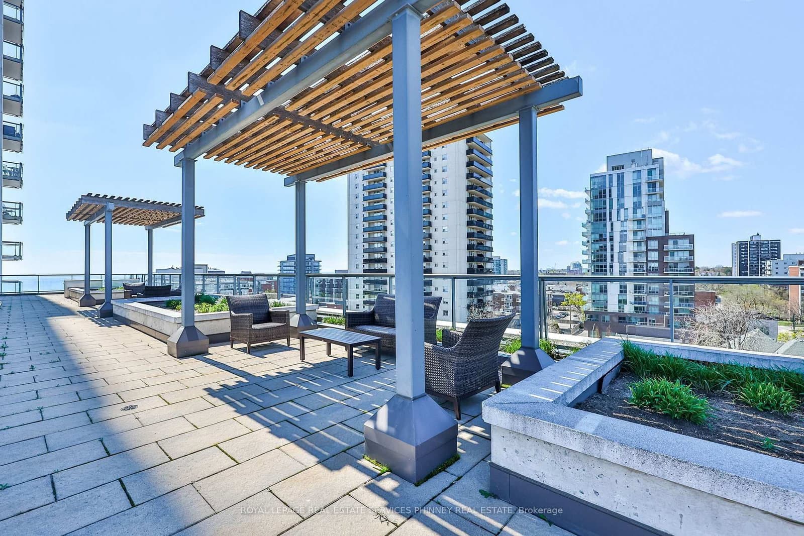 1 Hurontario Street, Unit 1705 thumbnail 32