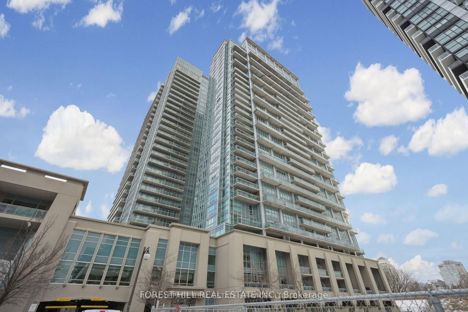165 Legion Road N, Unit 623 - Image 1