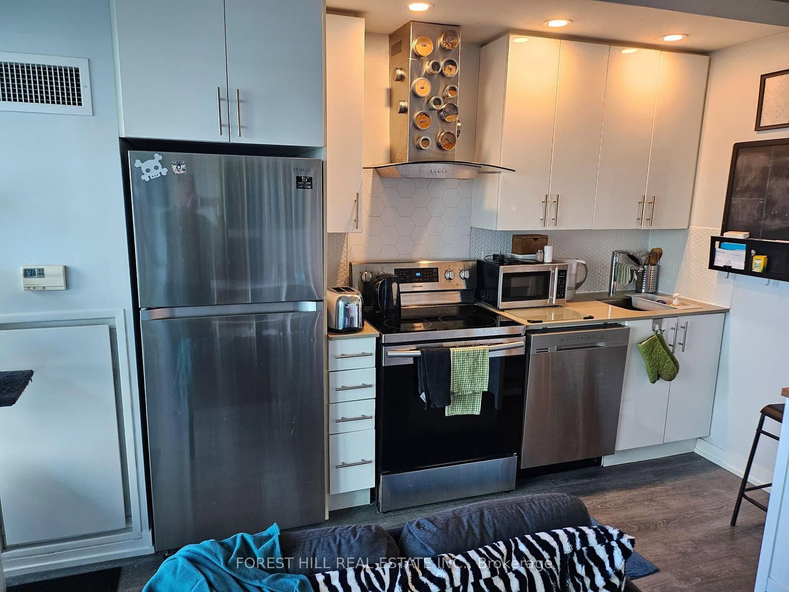 165 Legion Road N, Unit 623 thumbnail 11