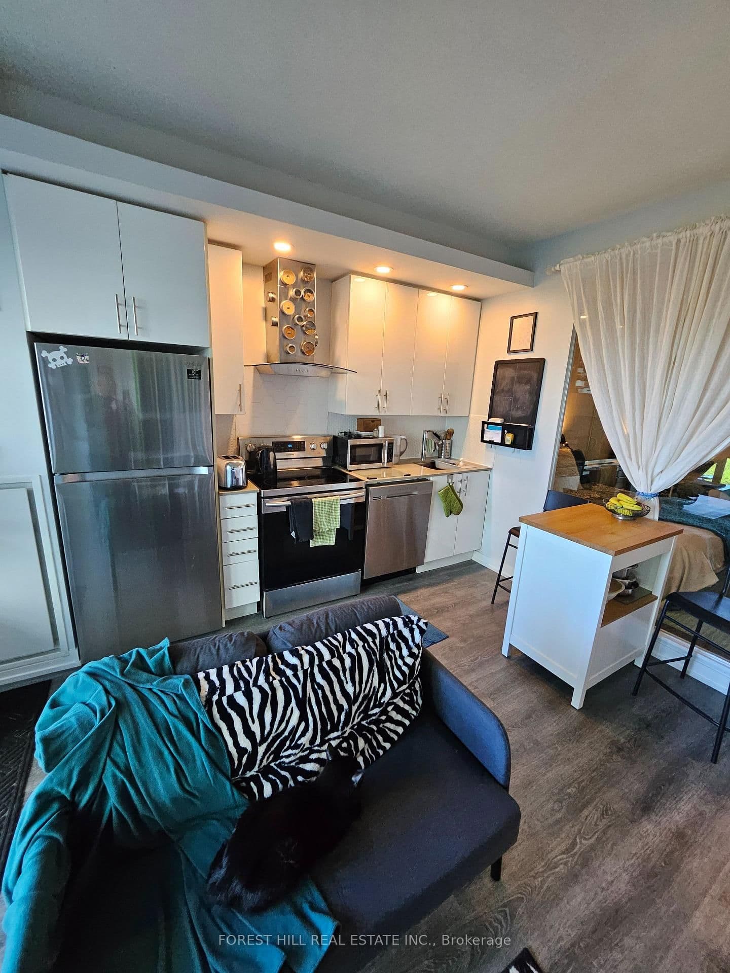 165 Legion Road N, Unit 623 thumbnail 12