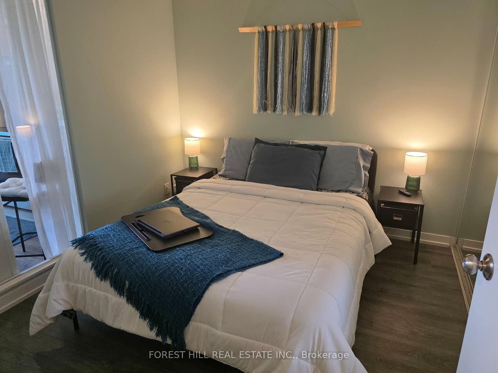 165 Legion Road N, Unit 623 thumbnail 15