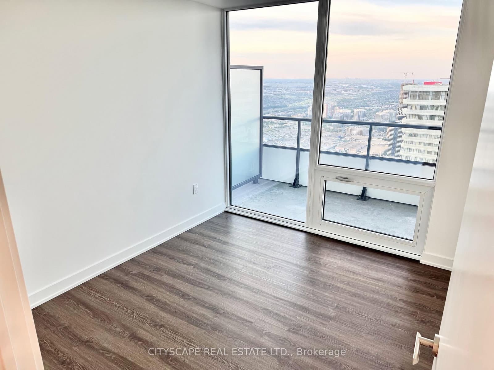 448 Burnhamthorpe Road W, Unit 6508 thumbnail 13