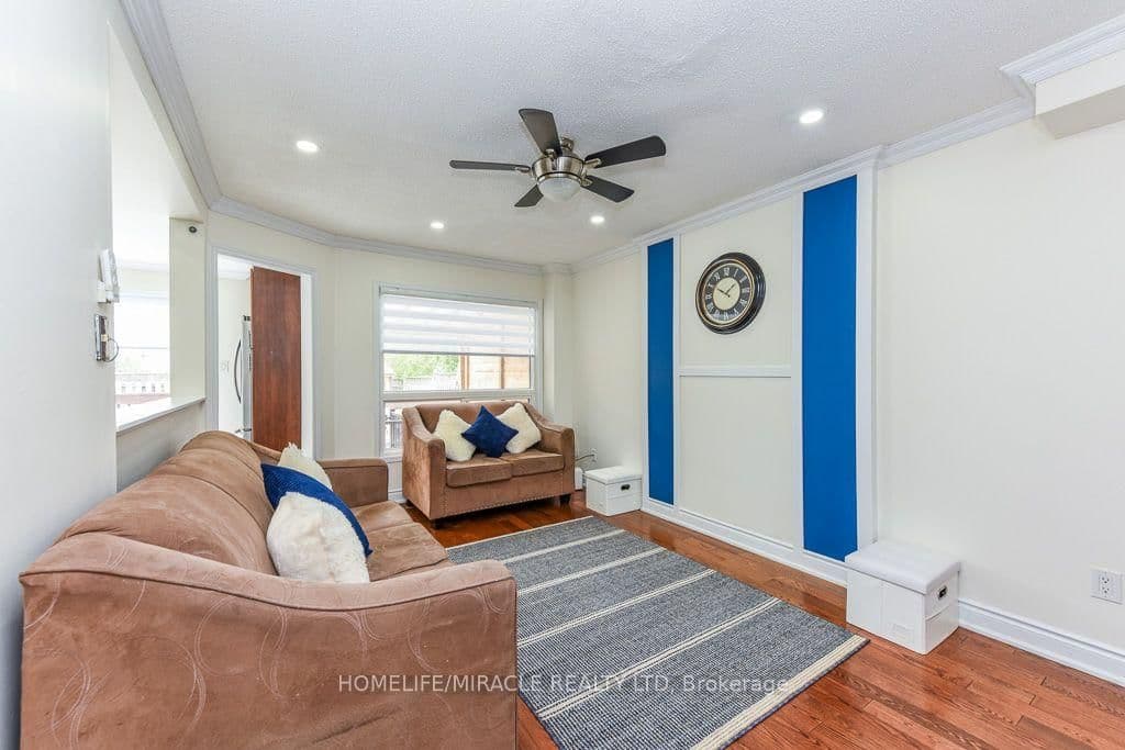 5449 Heritage Hills Boulevard thumbnail 11