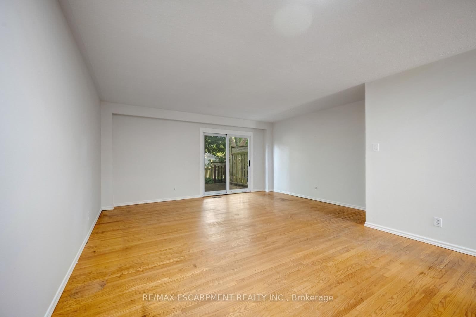 140 Ripley Court, Unit 4 thumbnail 13