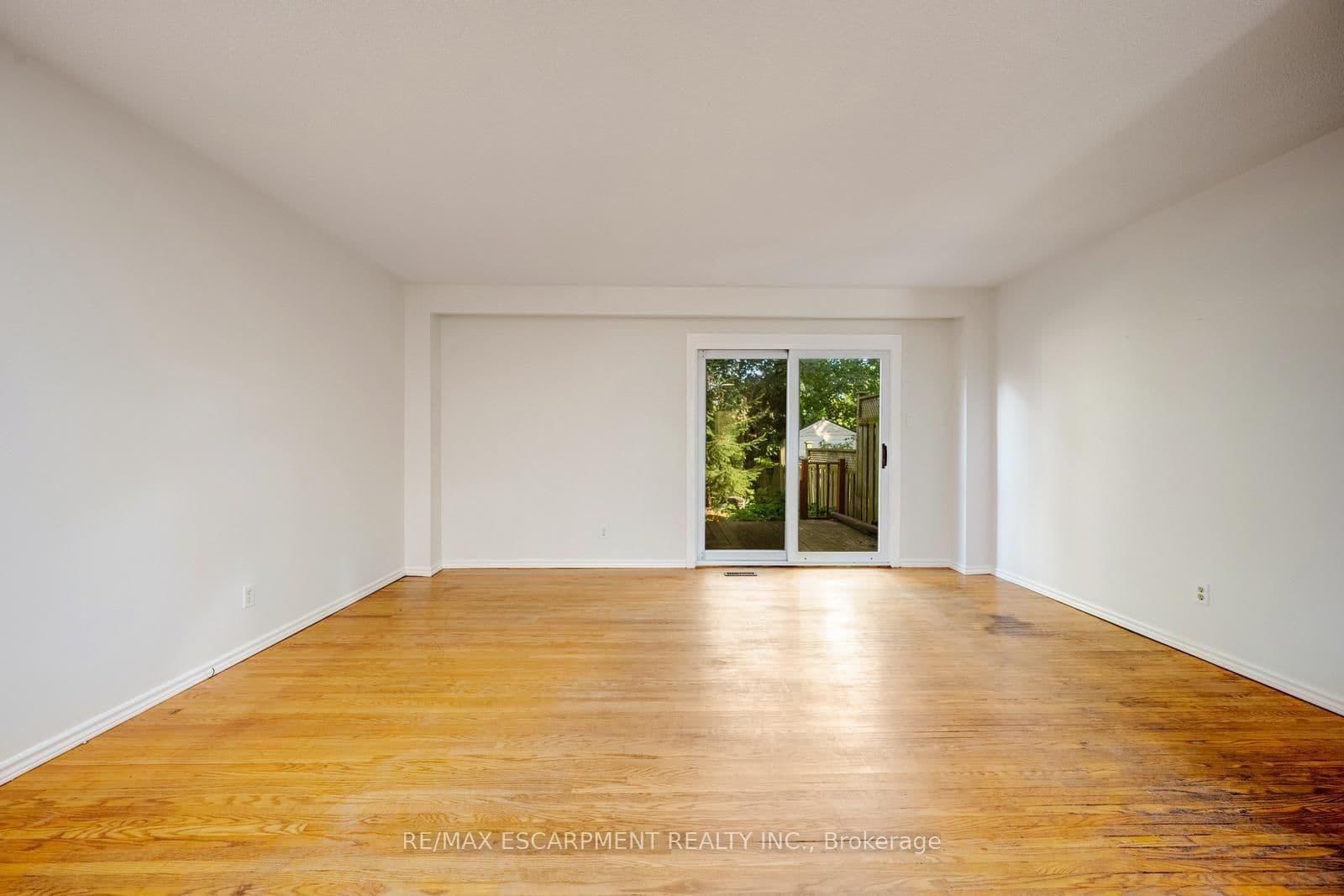 140 Ripley Court, Unit 4 thumbnail 15