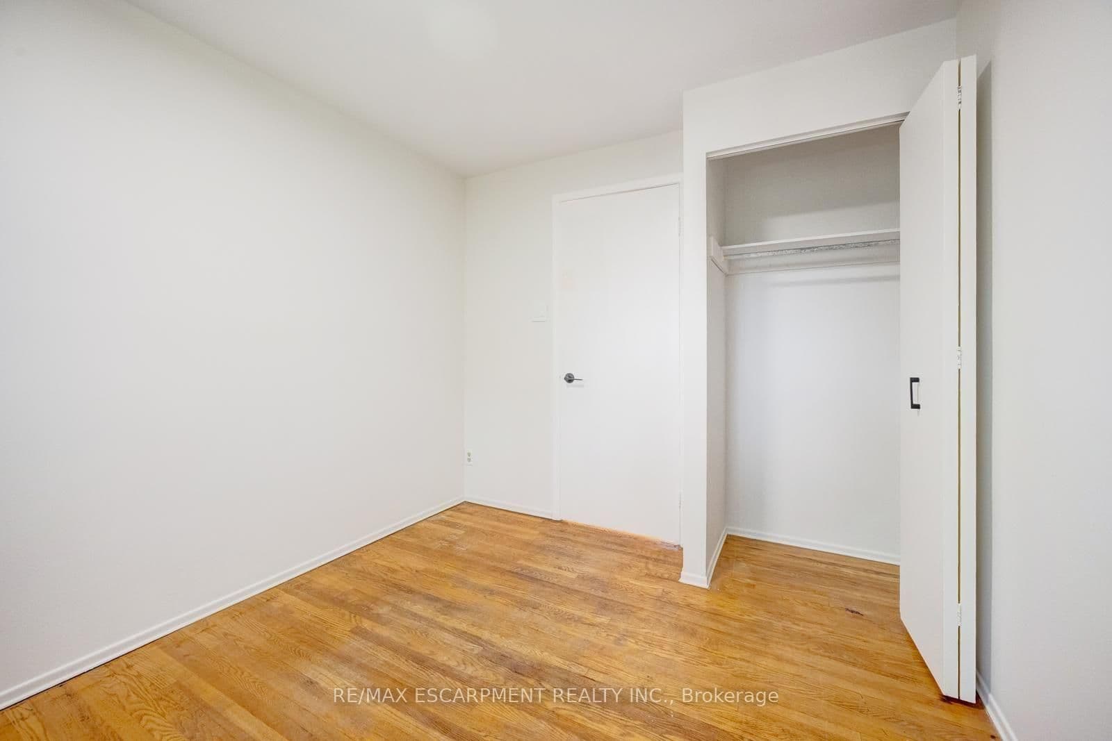 140 Ripley Court, Unit 4 thumbnail 29