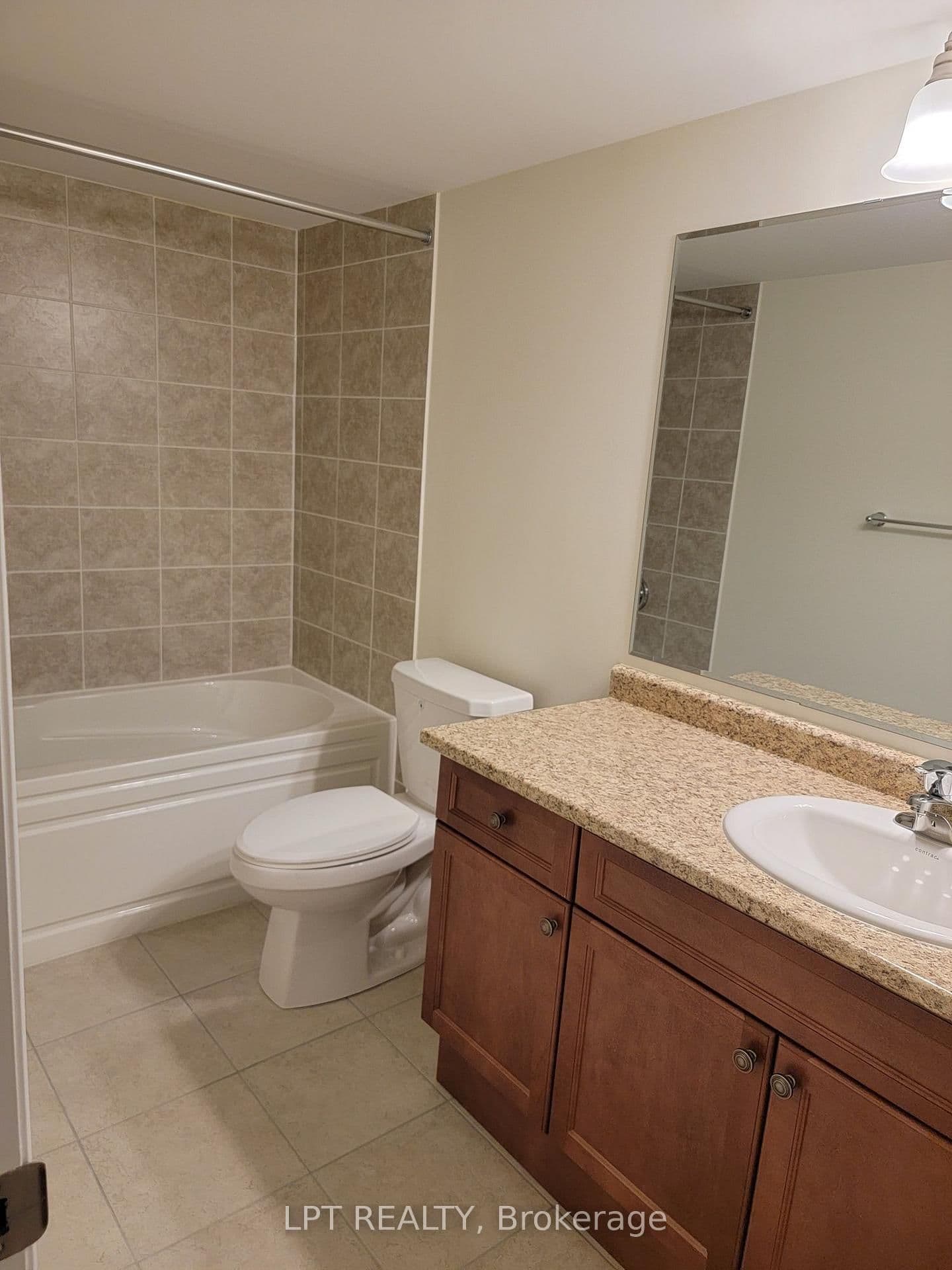 240 Lagerfeld Drive, Unit 6 thumbnail 24