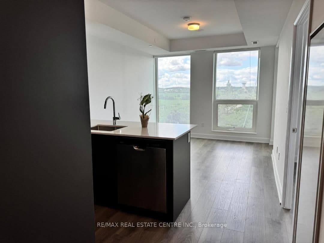 3240 William Coltson Avenue, Unit 718 thumbnail 8
