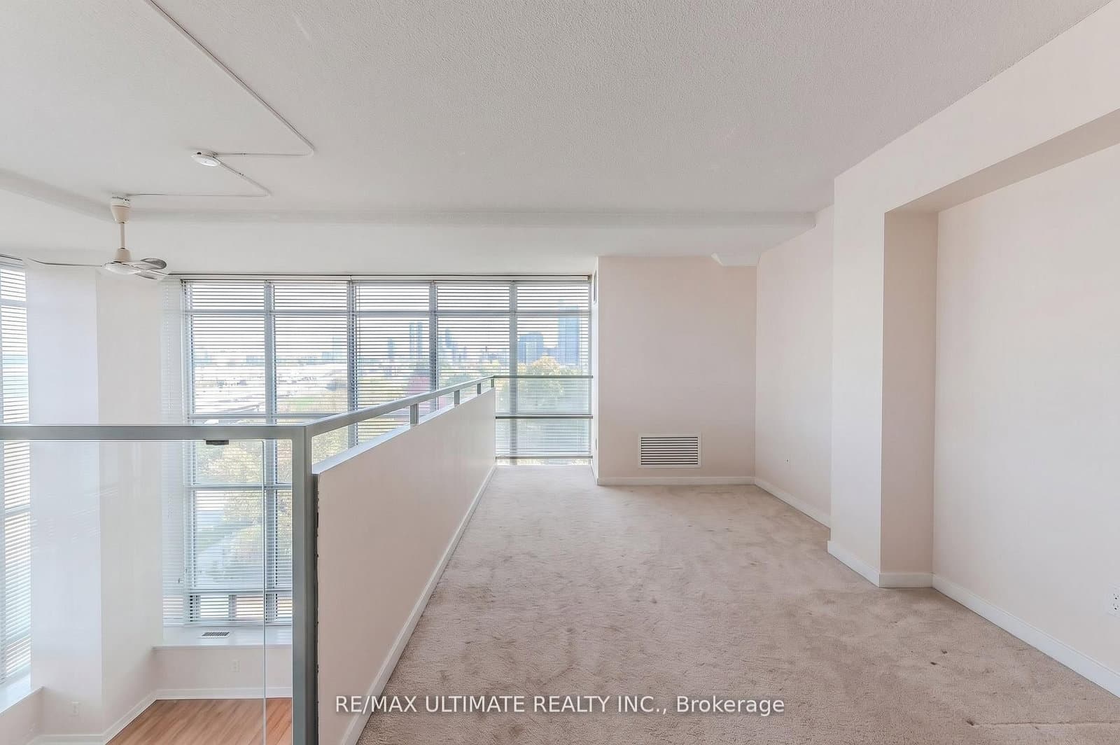 300 Manitoba Street, Unit 301 thumbnail 16