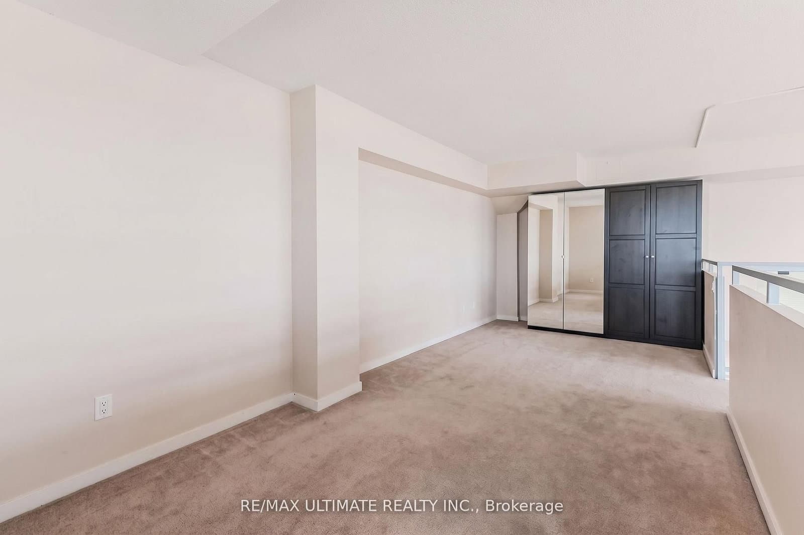 300 Manitoba Street, Unit 301 thumbnail 18