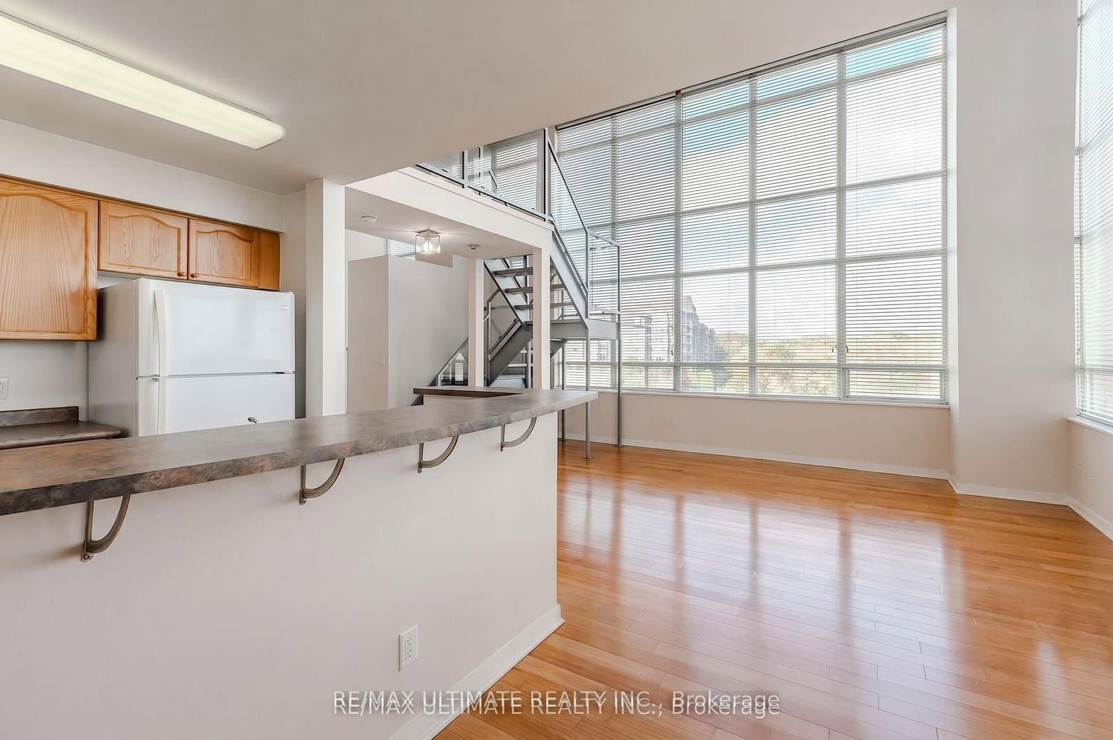 300 Manitoba Street, Unit 301 thumbnail 24