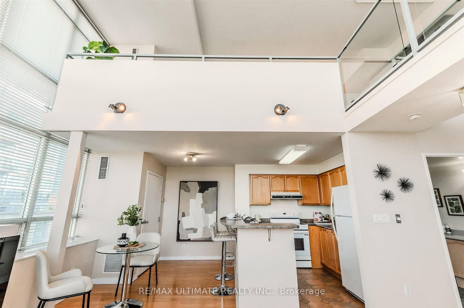 300 Manitoba Street, Unit 301 thumbnail 27