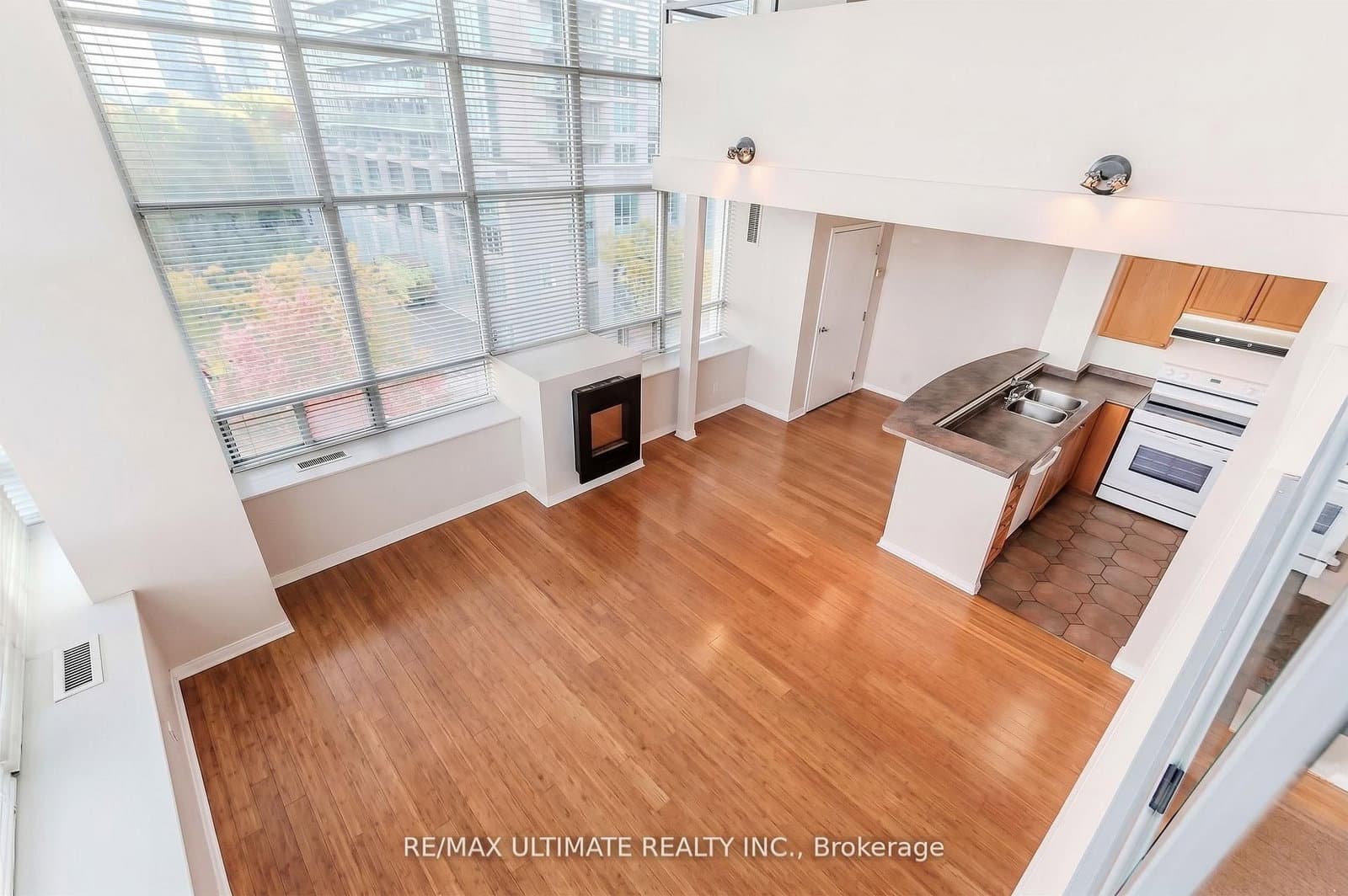 300 Manitoba Street, Unit 301 thumbnail 7