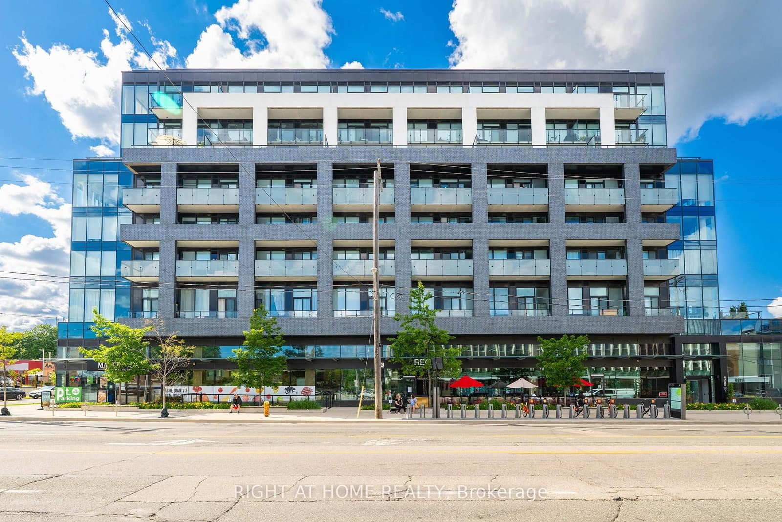 4208 Dundas Street W, Unit 414 - Image 1