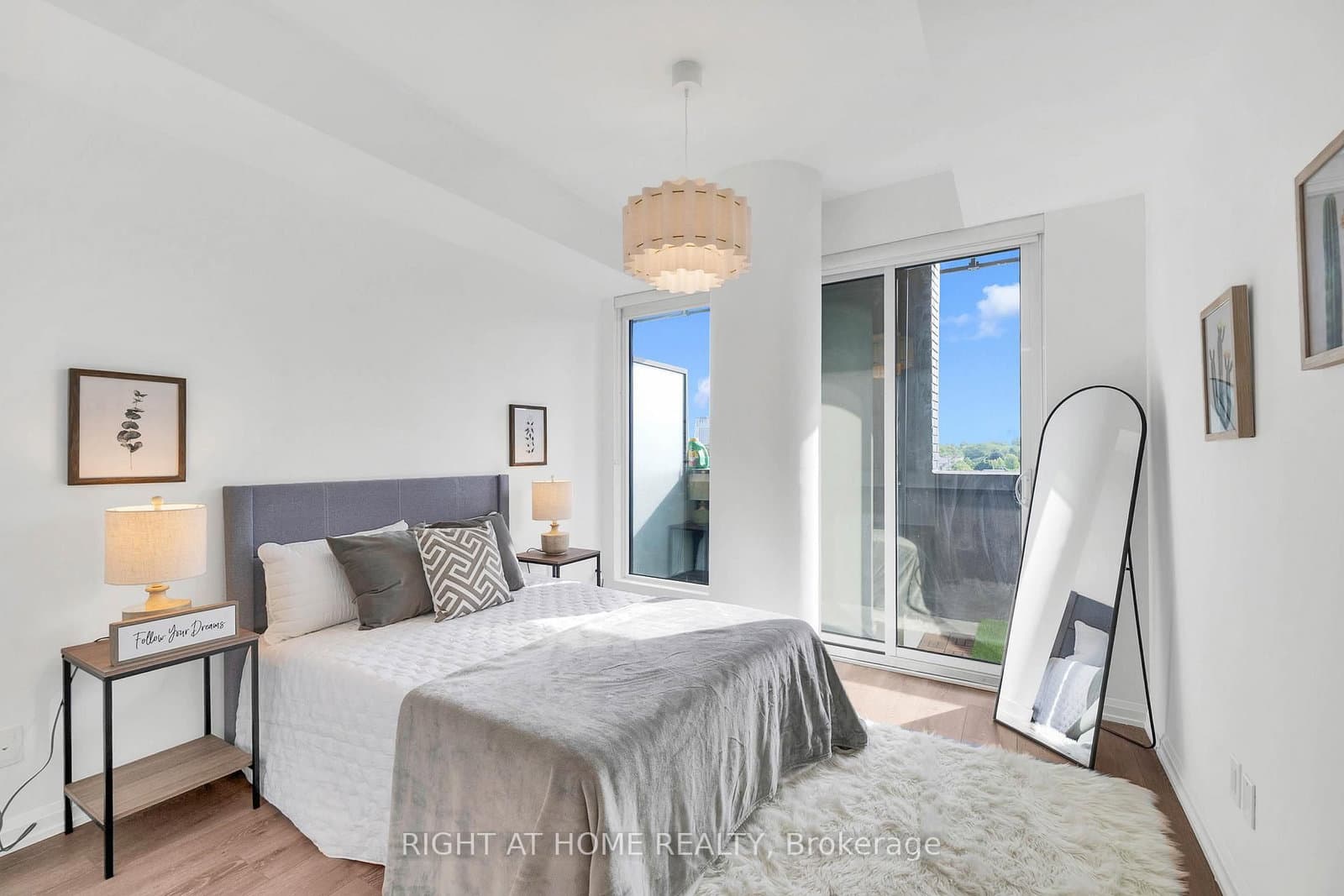 4208 Dundas Street W, Unit 414 thumbnail 17