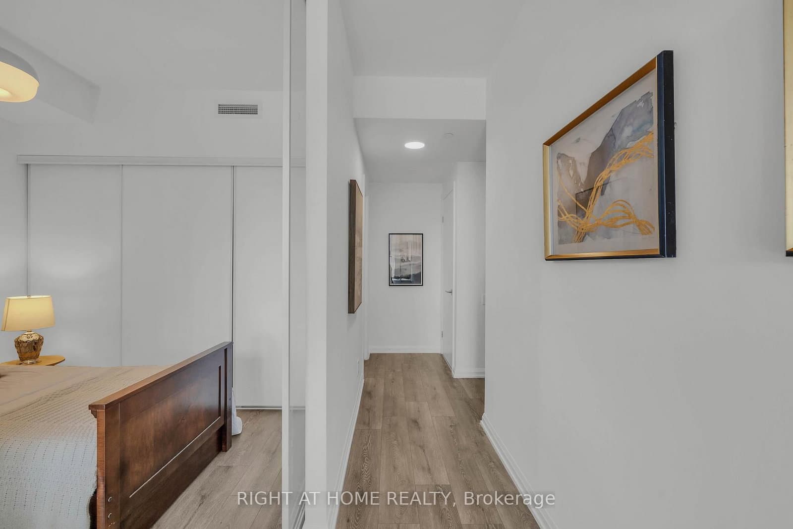 4208 Dundas Street W, Unit 414 thumbnail 8