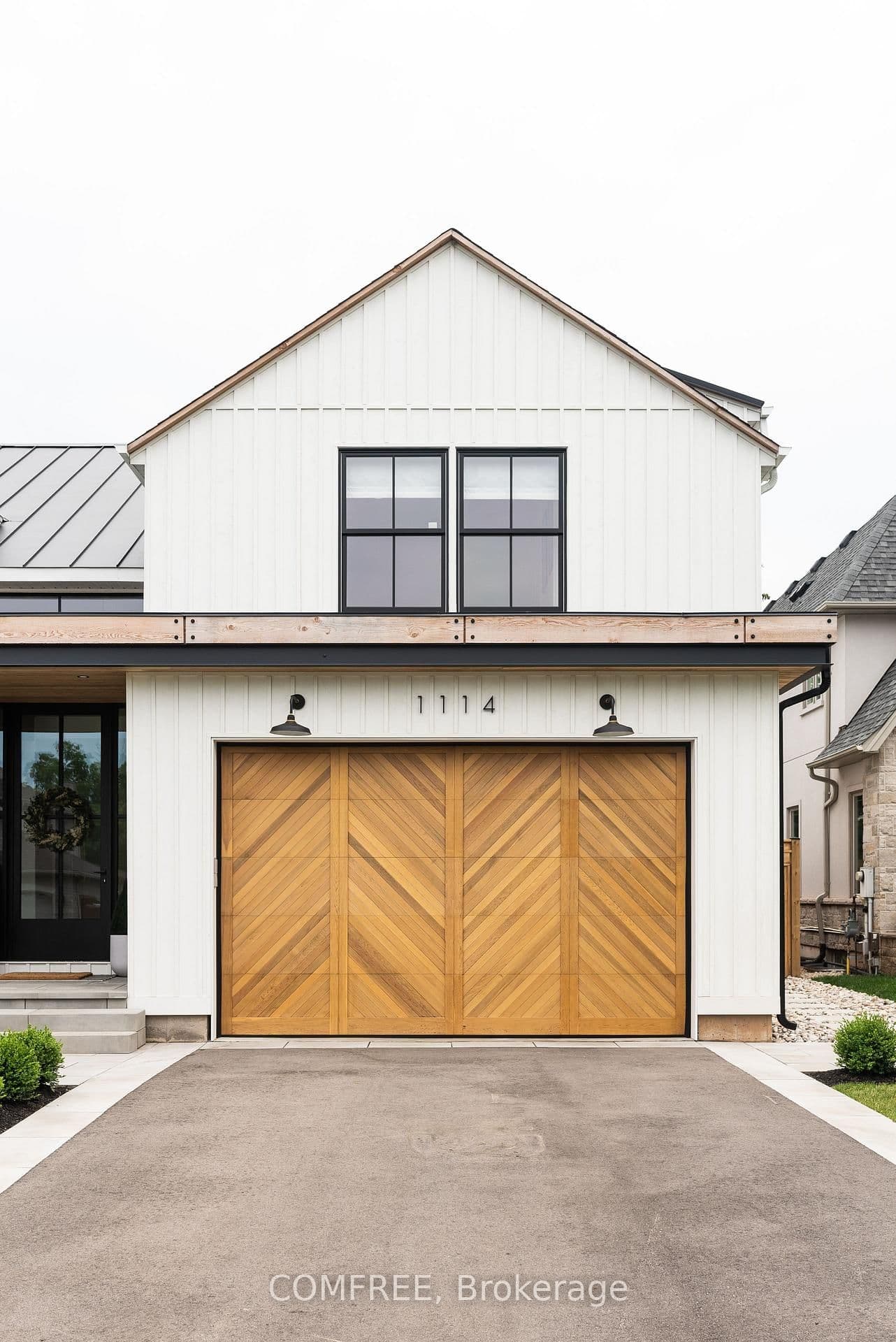 1114 TRUMAN Avenue thumbnail 4