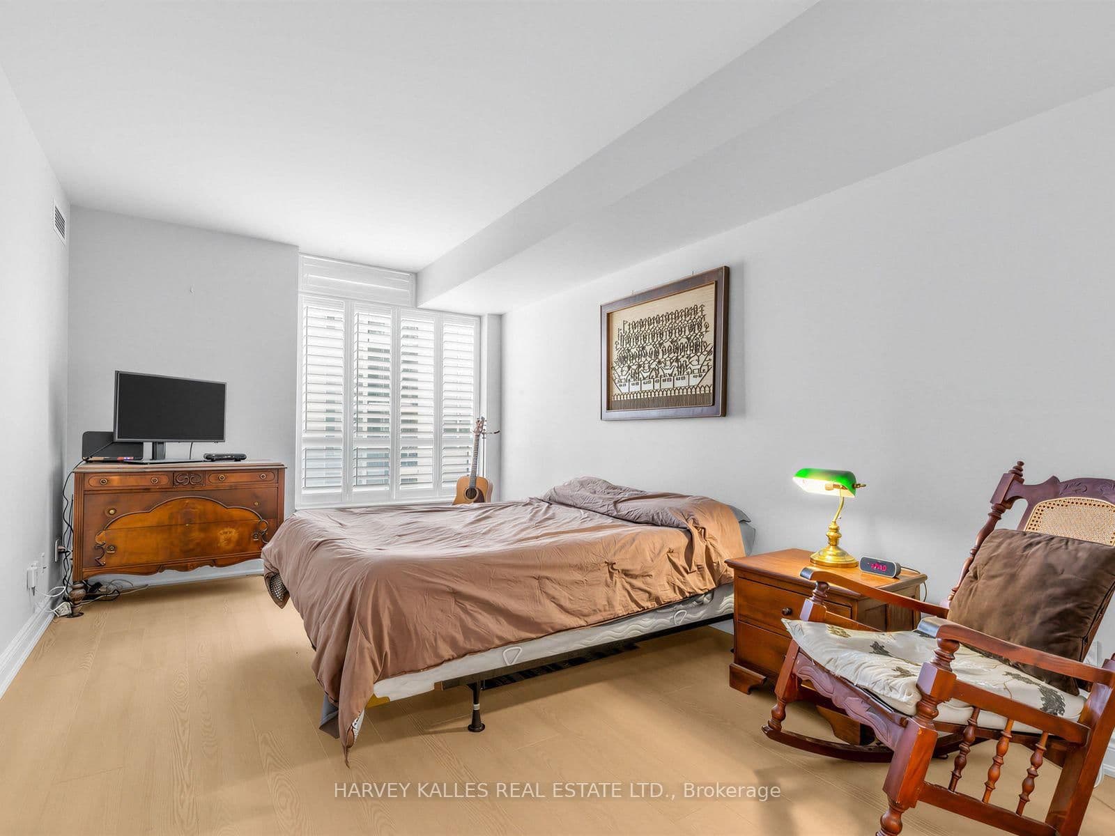 190 Manitoba Street, Unit 904 thumbnail 15