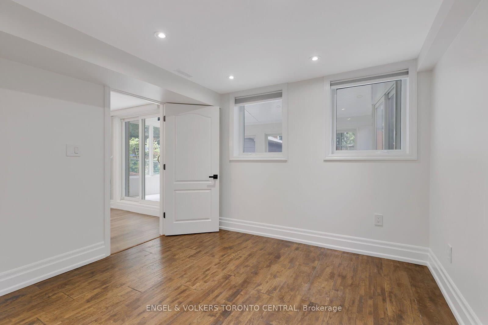 769 Annamore Road thumbnail 19