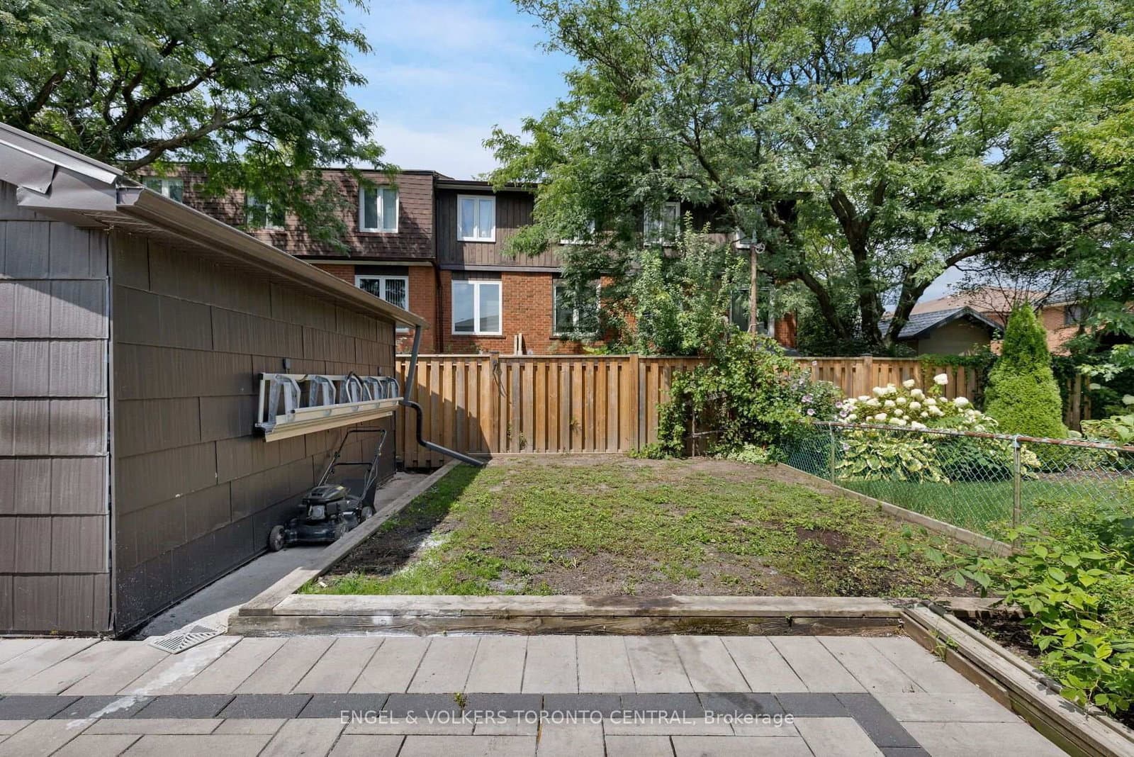 769 Annamore Road thumbnail 37