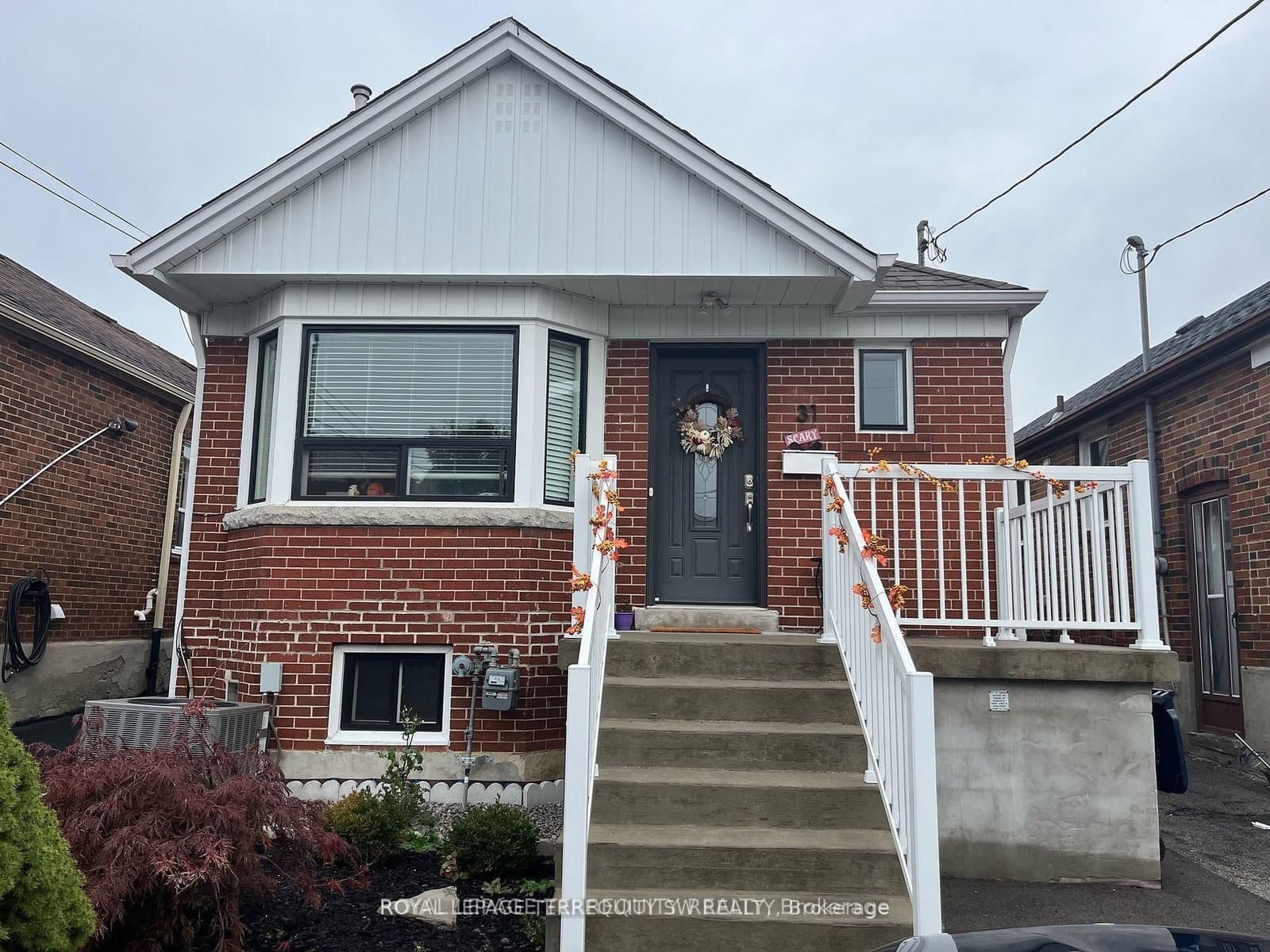 31 Chamberlain Avenue, Unit Bsmt - Image 1