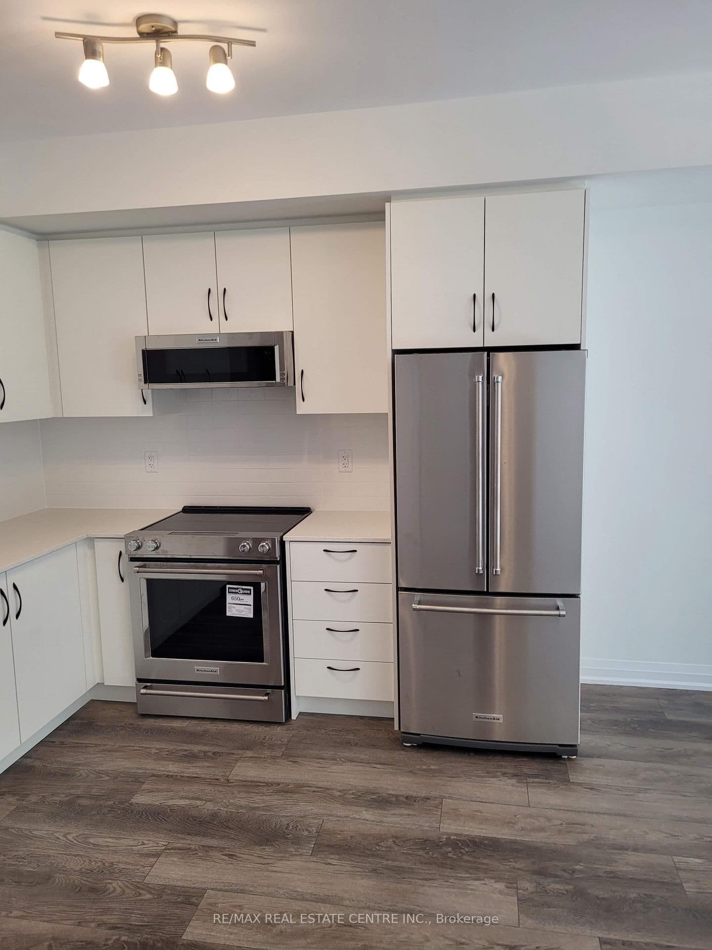 75 Attmar Drive, Unit 140 thumbnail 10