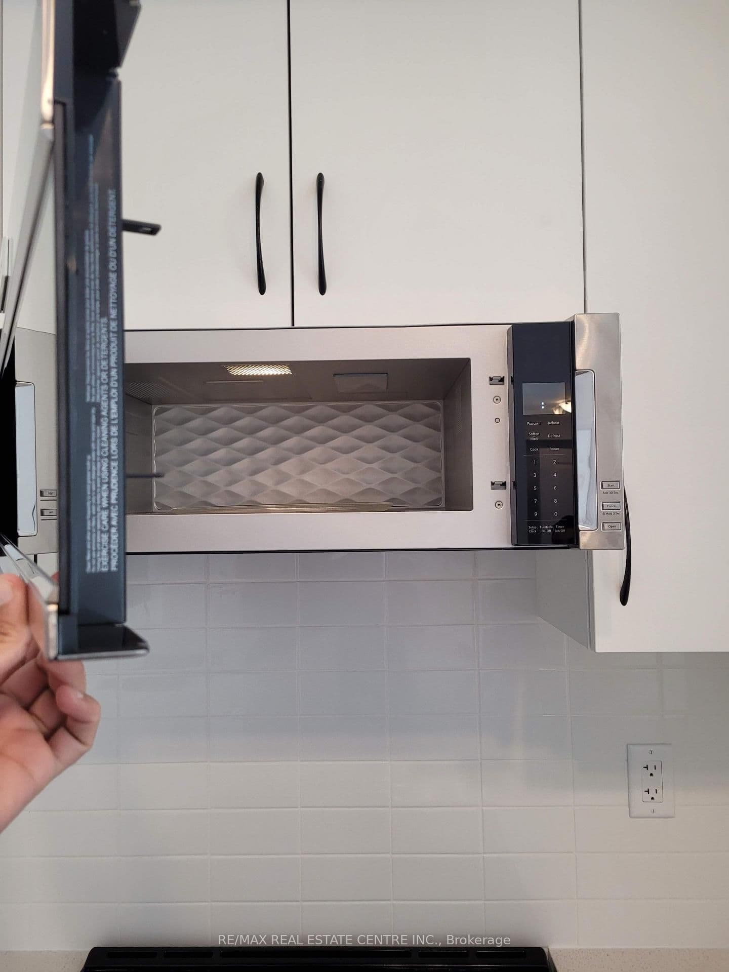 75 Attmar Drive, Unit 140 thumbnail 12