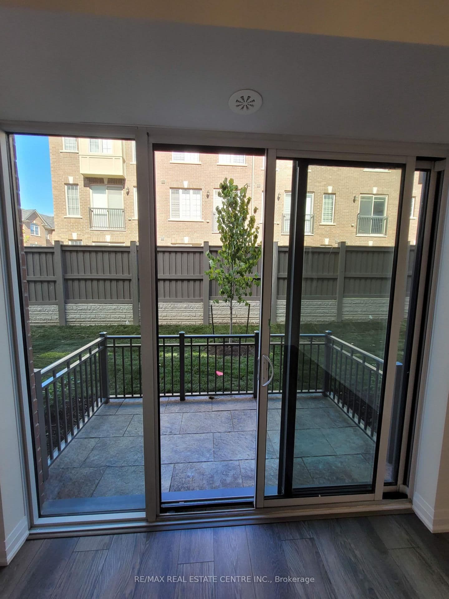75 Attmar Drive, Unit 140 thumbnail 22