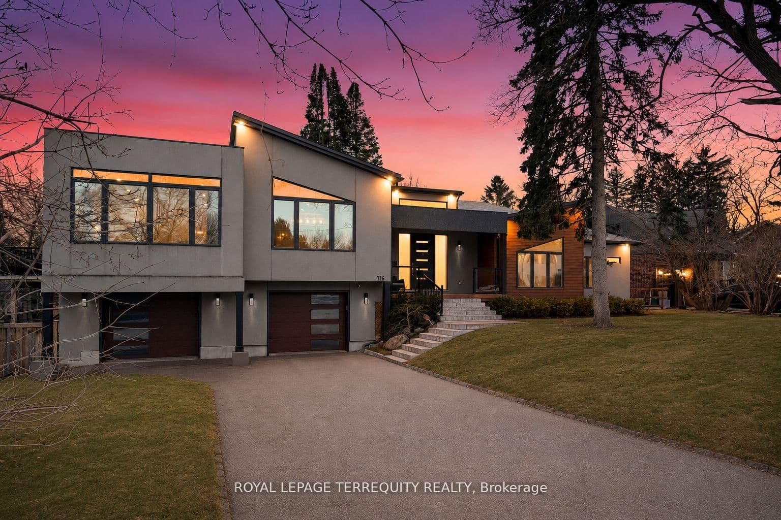 716 North Shore Boulevard E thumbnail 28