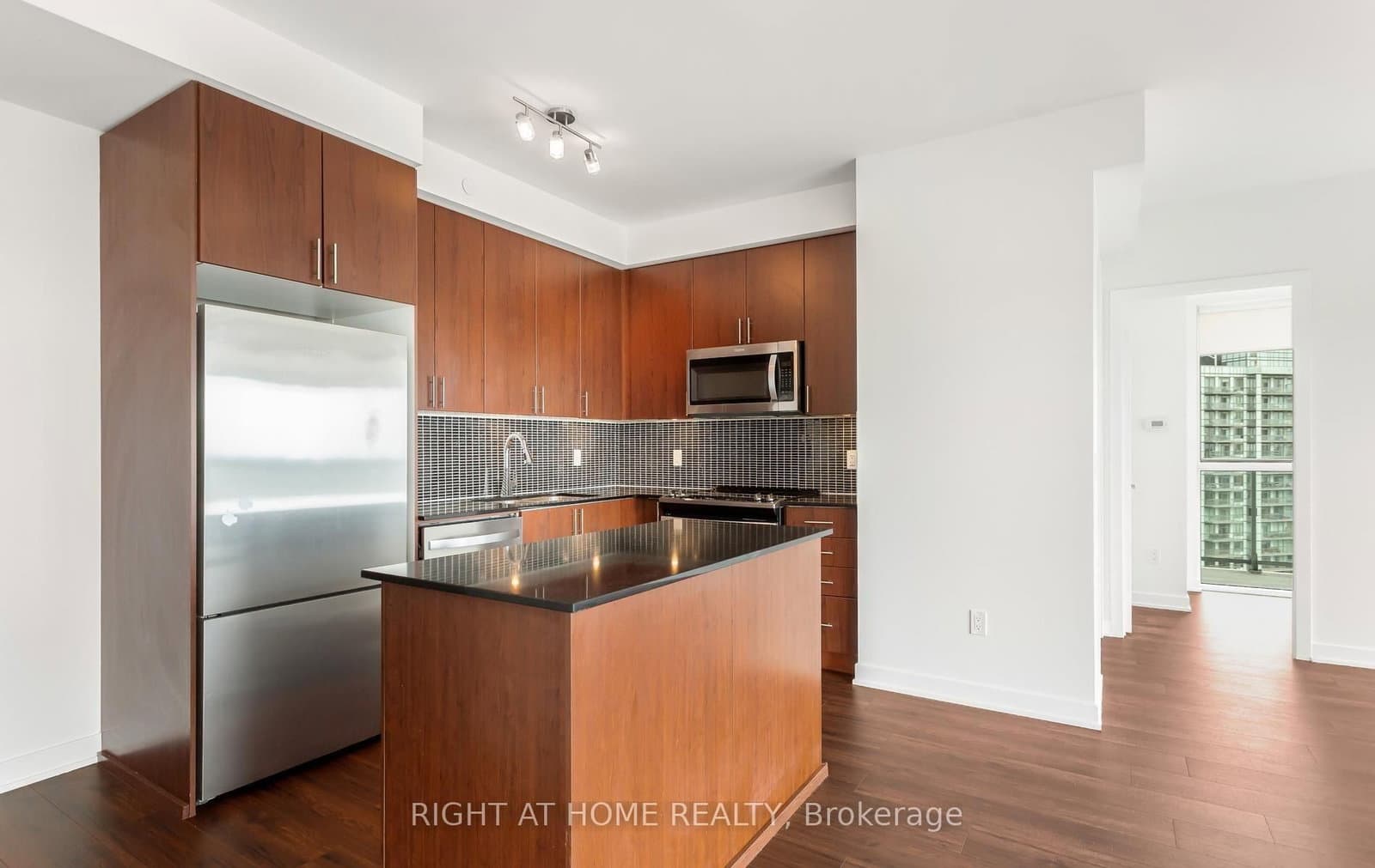 4655 Glen Erin Drive, Unit 1604 thumbnail 10