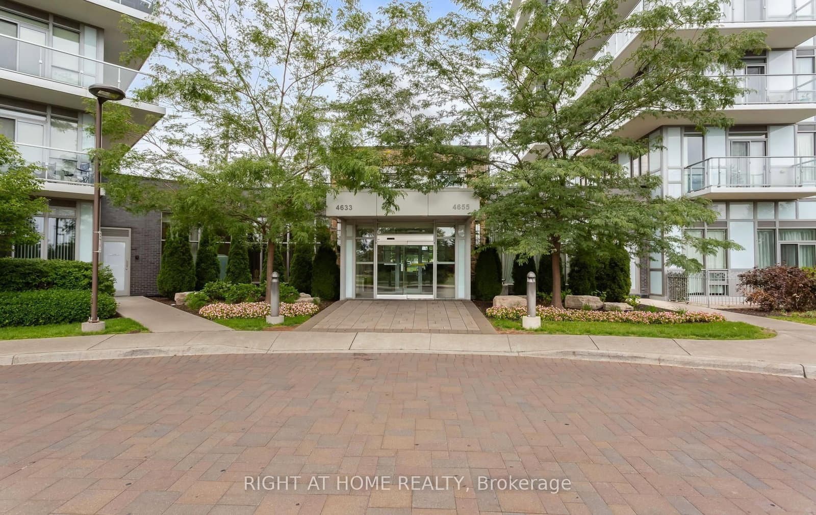 4655 Glen Erin Drive, Unit 1604 thumbnail 2