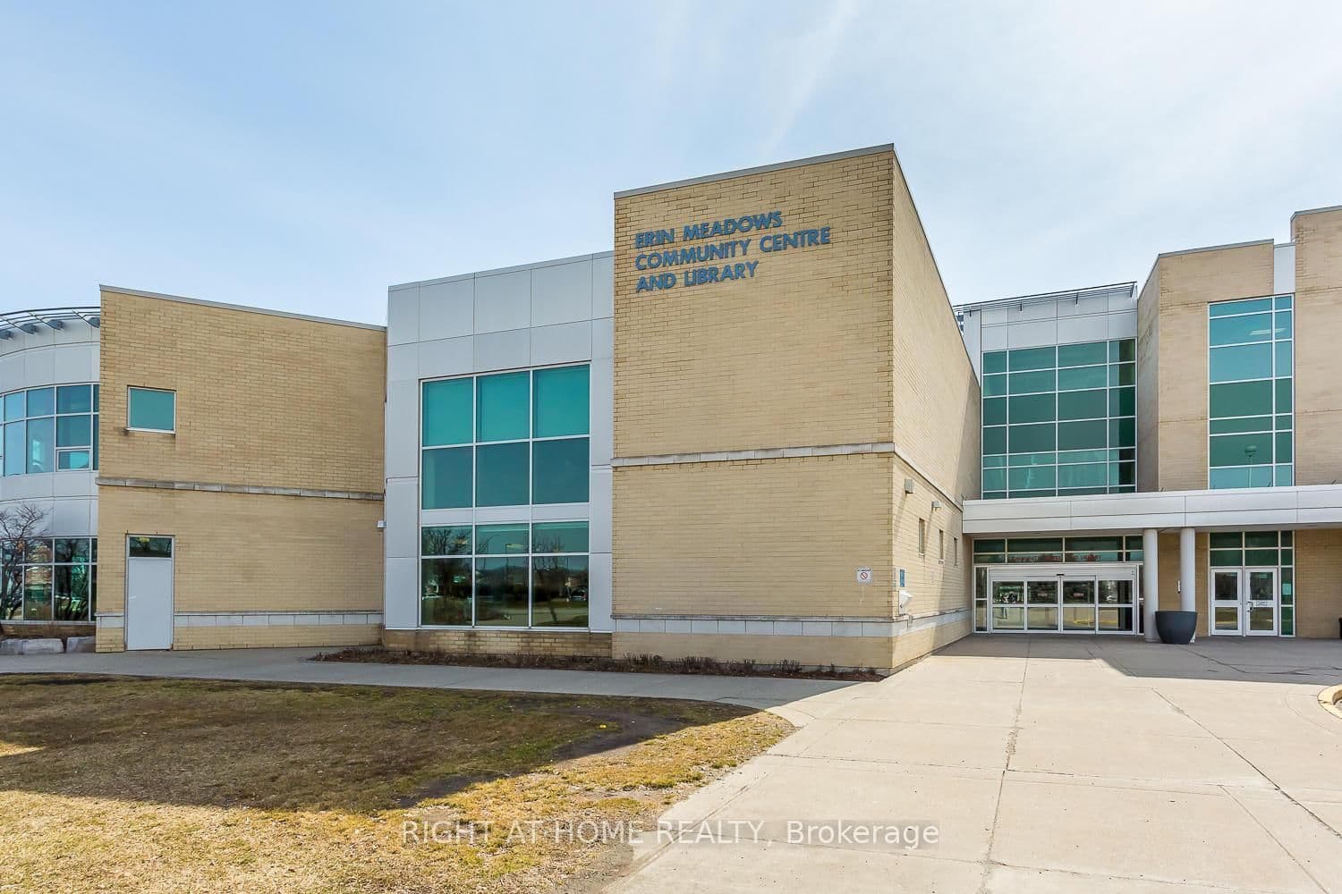 4655 Glen Erin Drive, Unit 1604 thumbnail 46