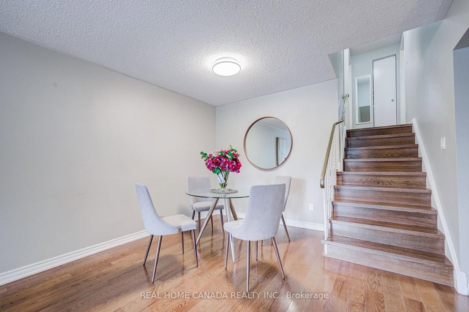 19 Hepworth Drive thumbnail 10
