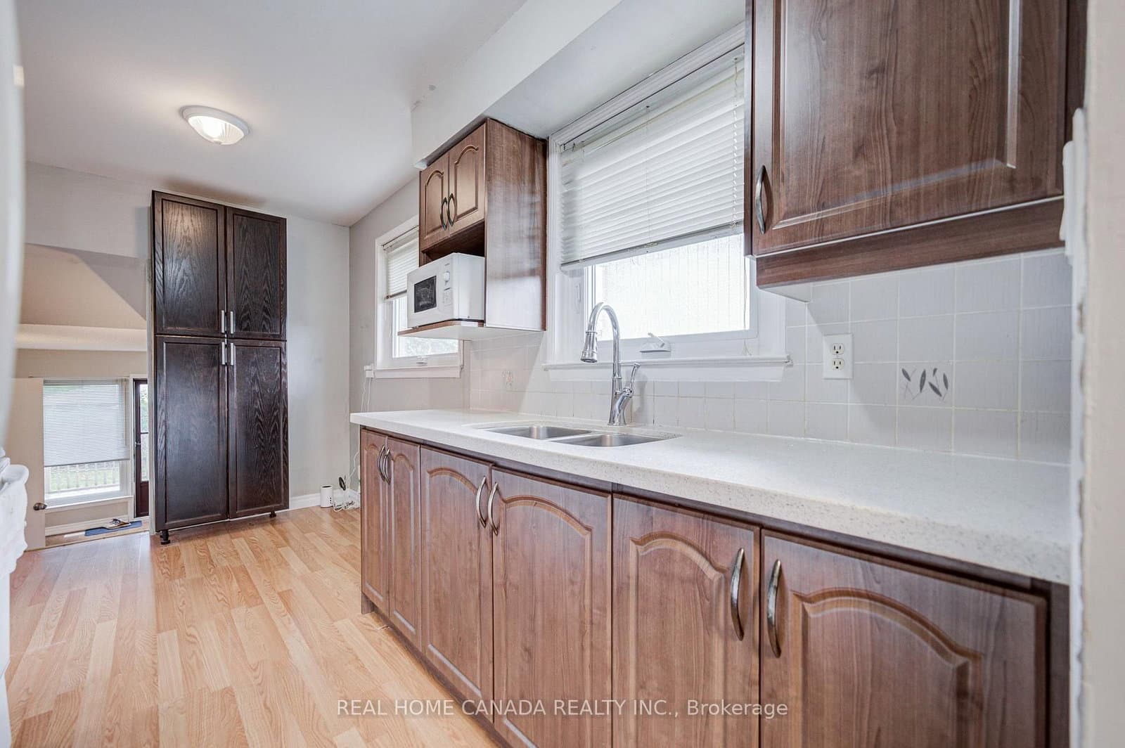 19 Hepworth Drive thumbnail 15