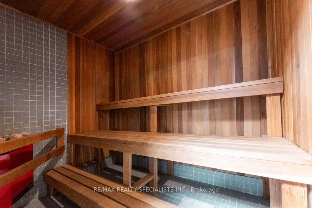 880 Dundas Street W, Unit 1106 thumbnail 44