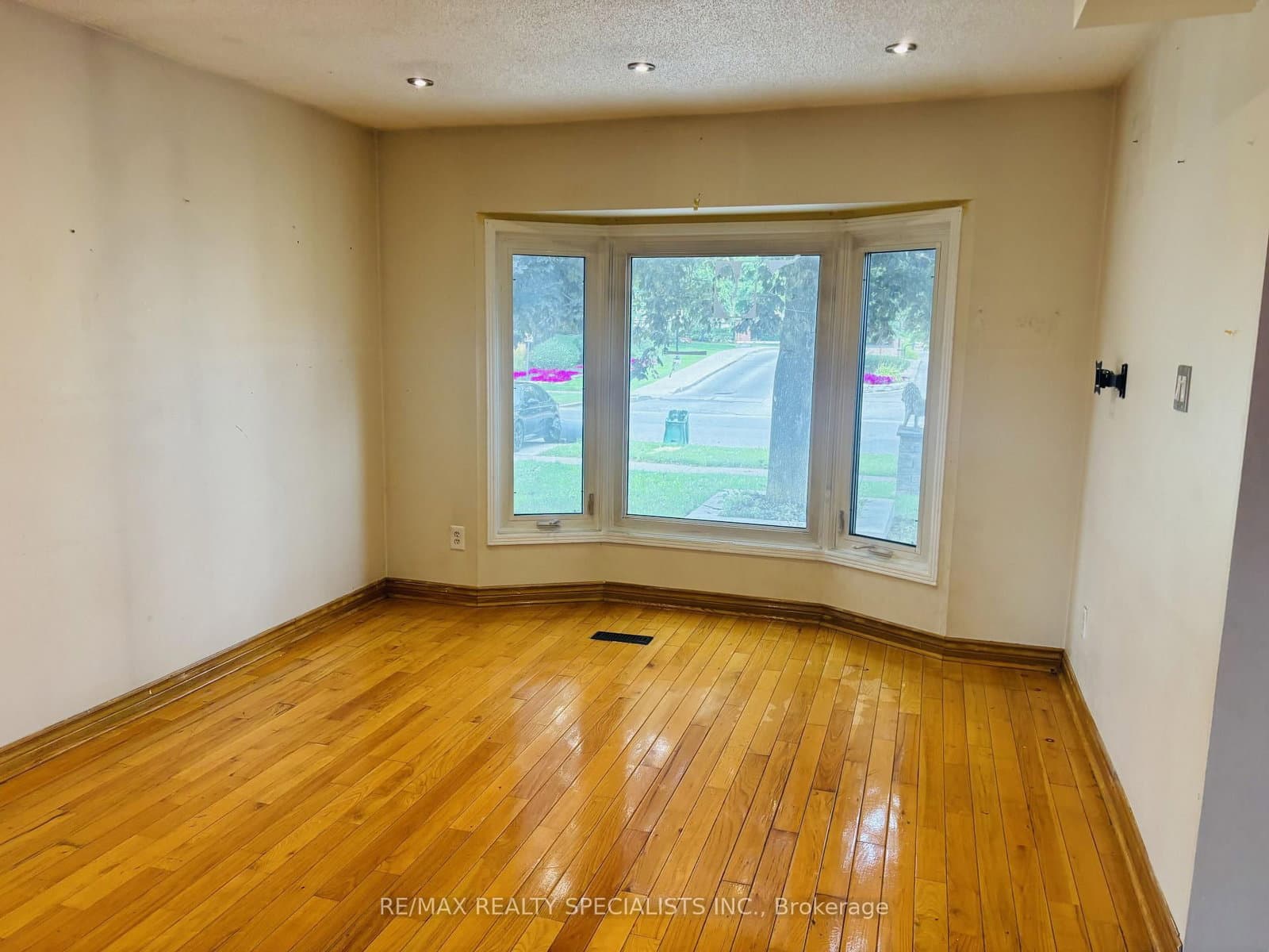 33 Cherrytree Drive thumbnail 10