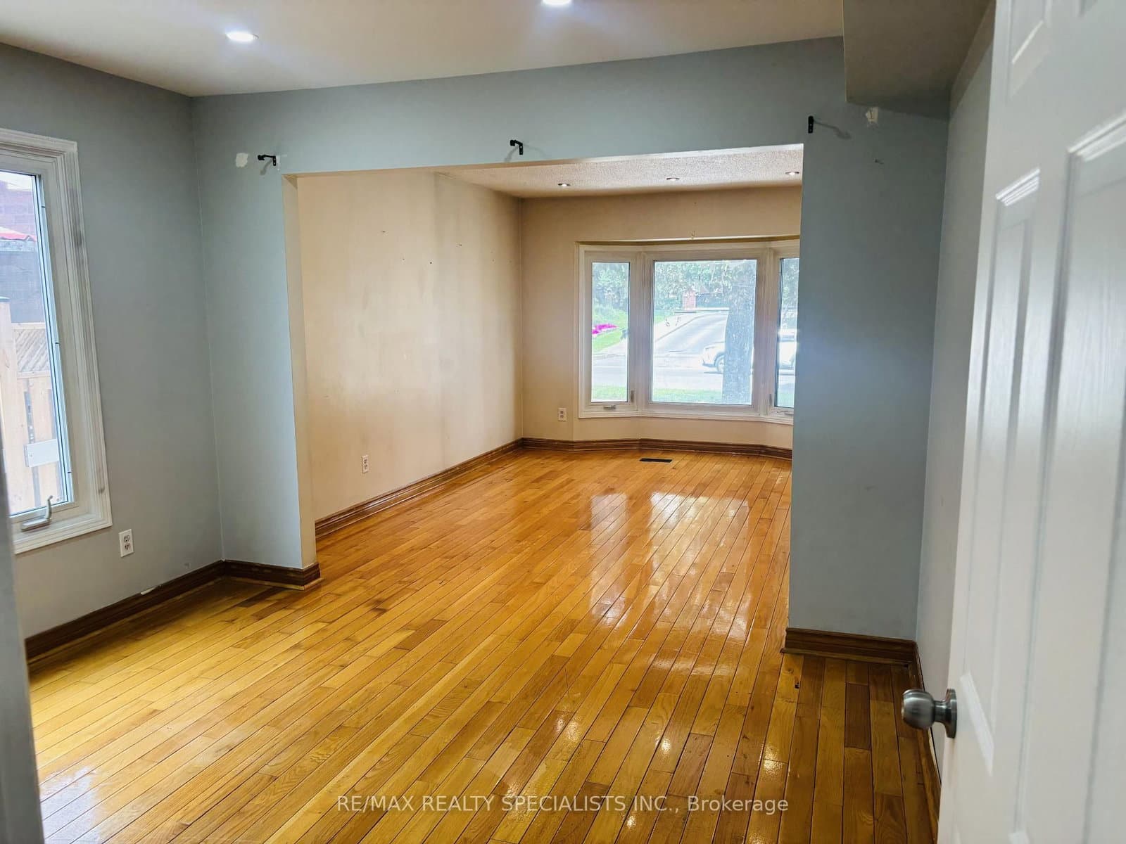33 Cherrytree Drive thumbnail 7
