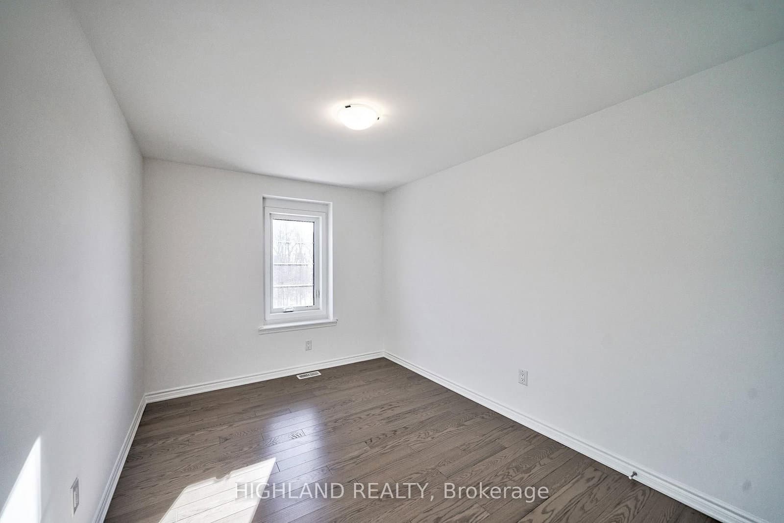 155 Settlers Road E thumbnail 30