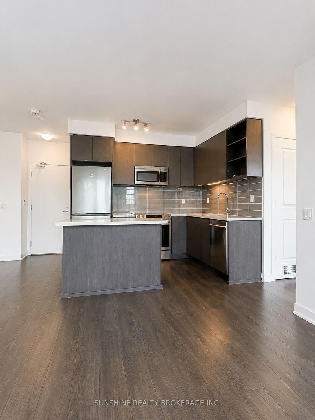4699 glen erin Drive, Unit 1201 thumbnail 3