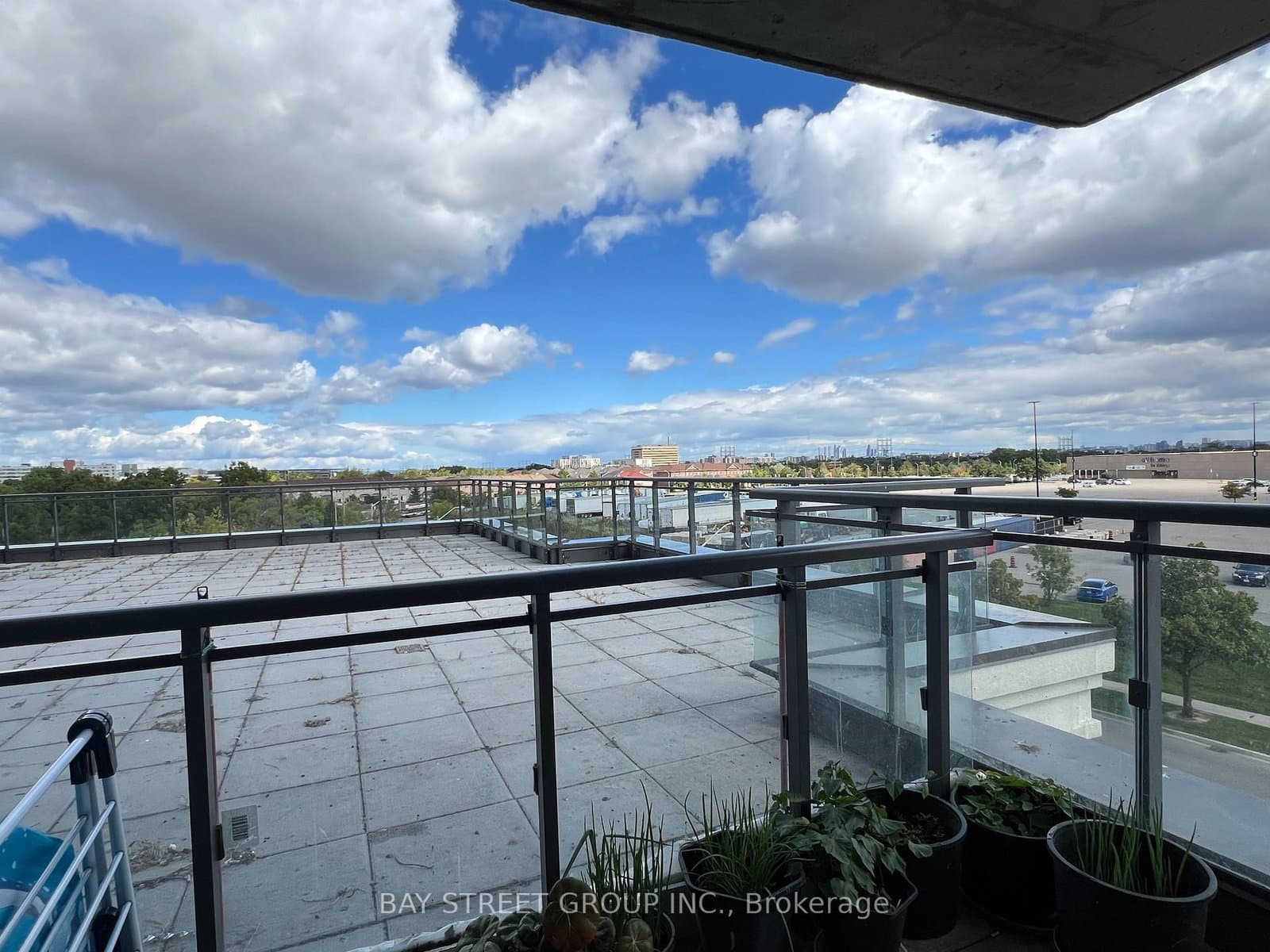 840 Queens Plate Drive, Unit 409 thumbnail 10